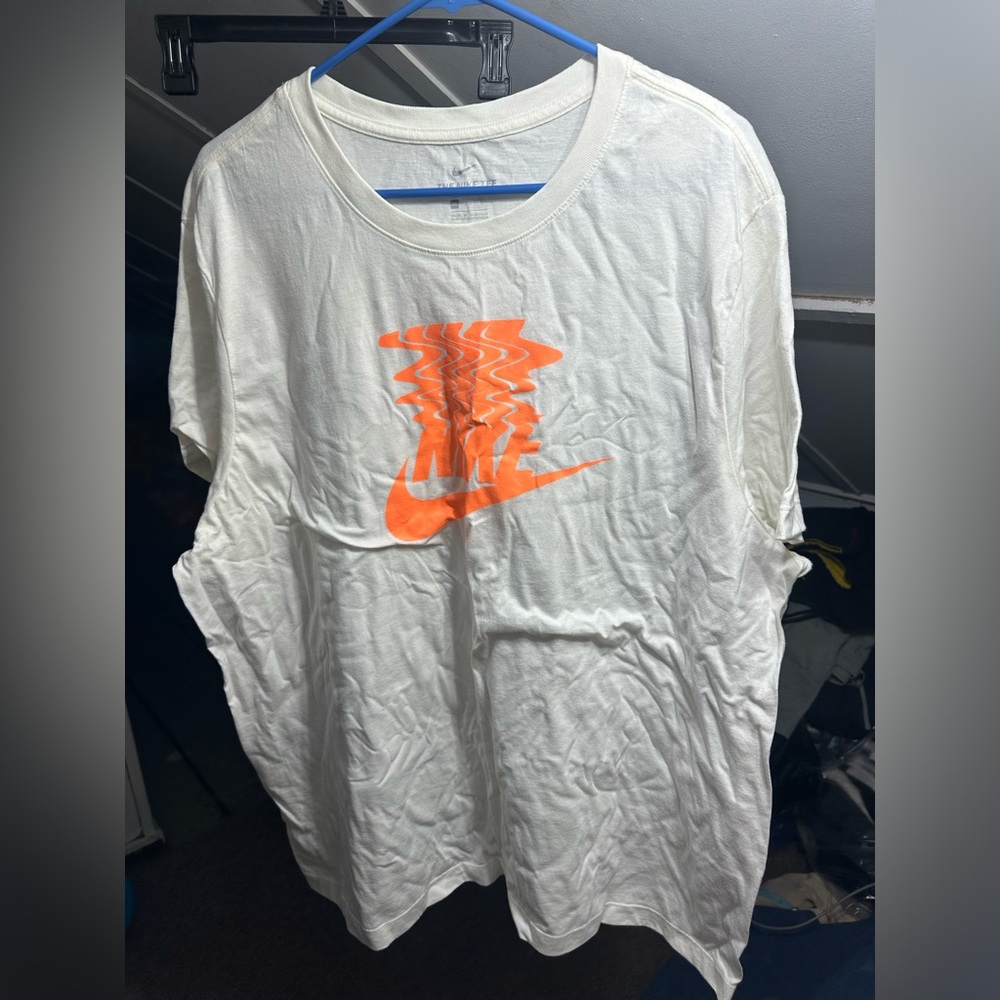 White Nike T Shirt Size XXL